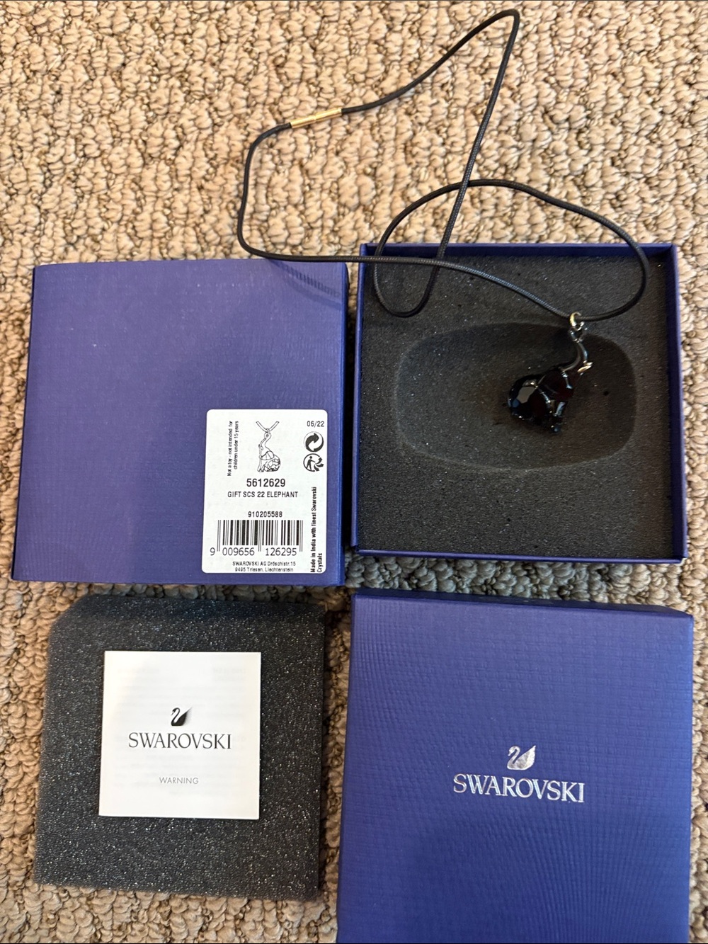 Necklace Elephant Pendant in Swarovski Box